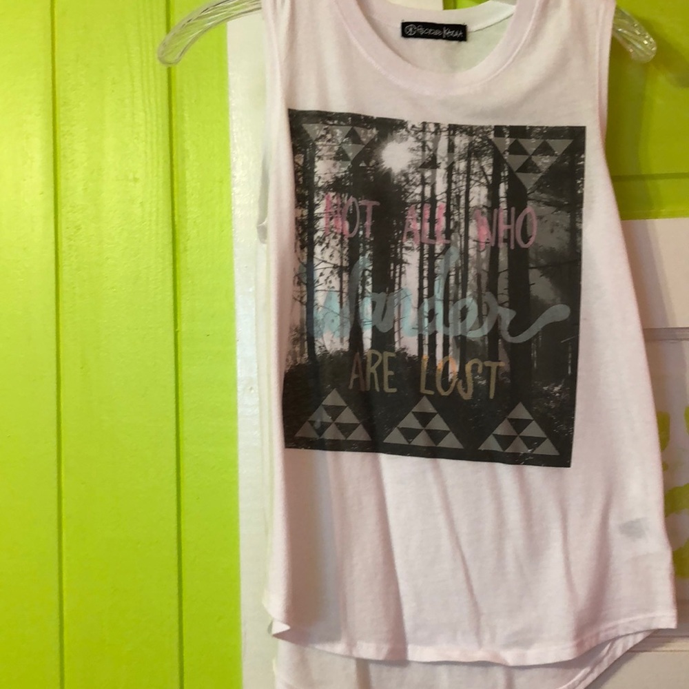 Graphic Tank